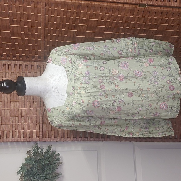 Lauren Conrad Spring Blouse Rayon Medium - Picture 4 of 11